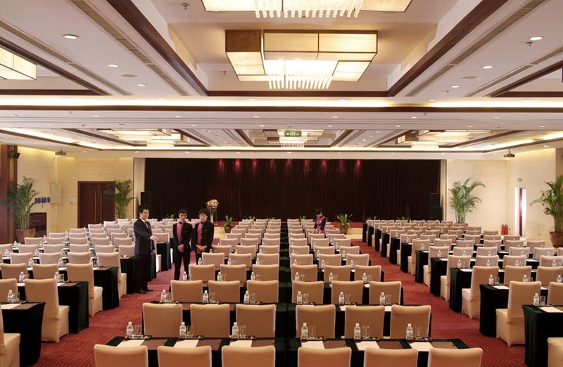 如何選擇會議日期?